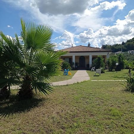 B&B Le Rose Санта Мария ди Кастелабате Екстериор снимка