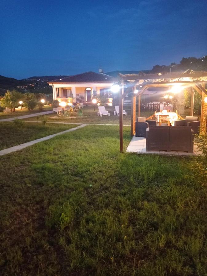 B&B Le Rose Санта Мария ди Кастелабате Екстериор снимка