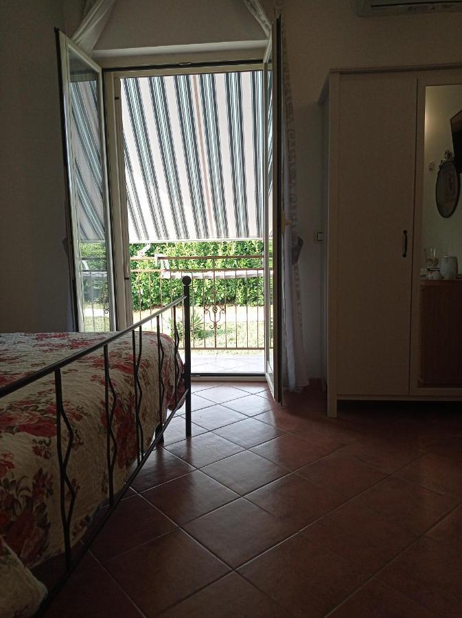 B&B Le Rose Санта Мария ди Кастелабате Екстериор снимка